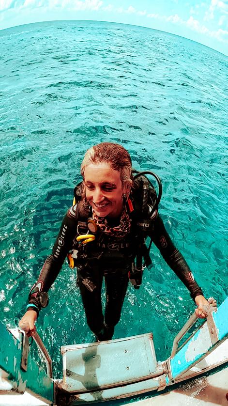 denise-dive-guide-dive.is.jpg
