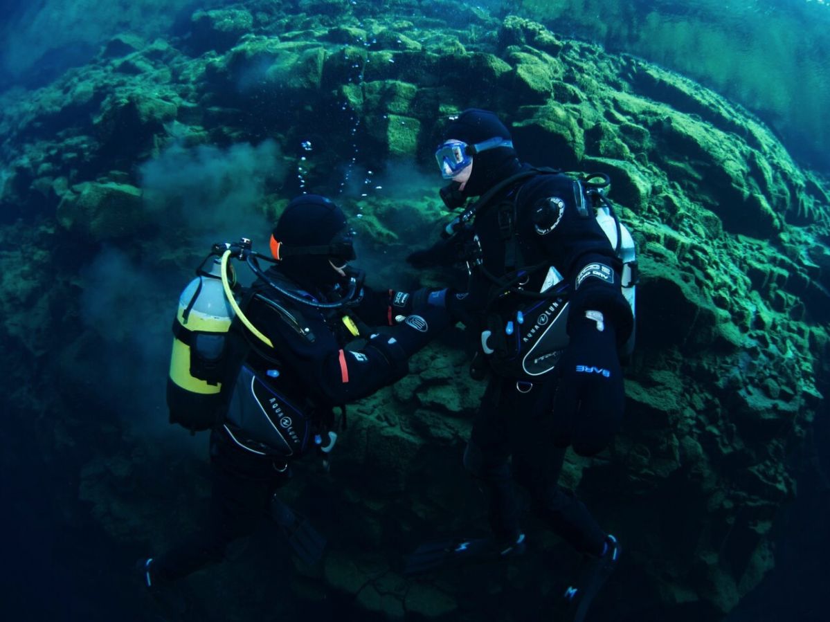 Padi Dry Suit Course And Silfra Diving Tour In 2 Days Dive Is Iceland