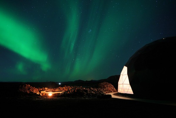 aurora-basecamp-iceland-northern-lights-beautiful-599x400.jpg