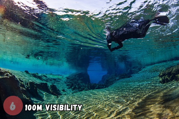 dive.is-snorkeling-silfra-under-the-midnight-sun-between-the-tectonic-plates-100m-visibility-10-600x400.jpg