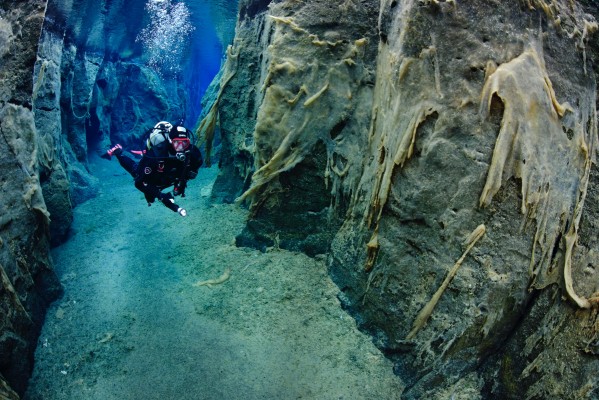 nesgja-snorkeling-tour-with-dive.is-iceland-599x400.jpg